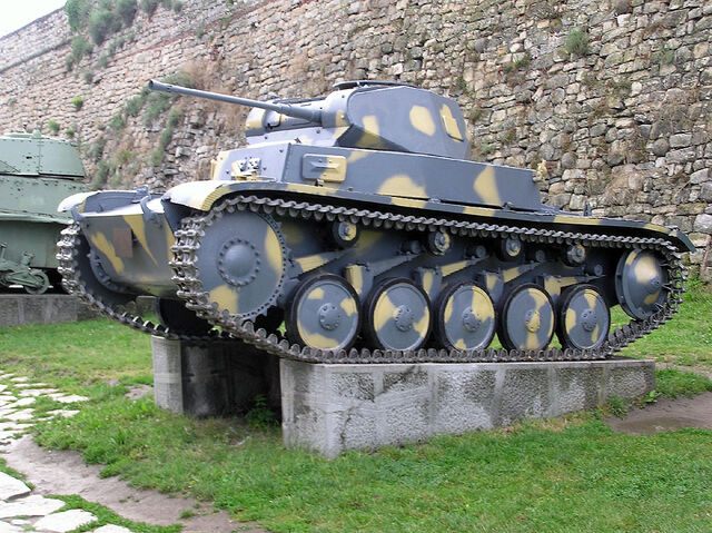 File:Panzer II.jpg