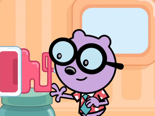 File:052 Walden Takes Horn.png