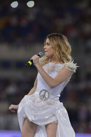 File:8-martina-stoessel-partita-per-la-pace-1.jpg