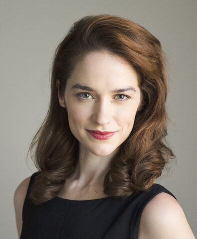 File:Melanie Scrofano.jpg