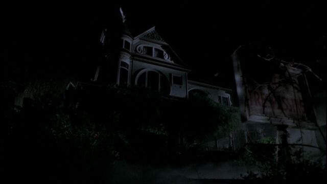 File:HauntedHouseOnChristmas.jpg