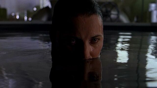 File:Shannon McMahon hides in water.jpg