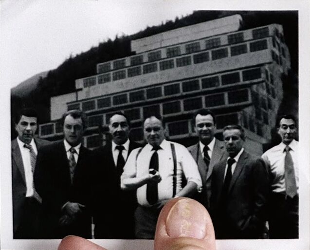 File:Syndicate photograph.jpg