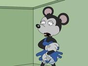 Minnie-mouse-people-in-film-photo-u2
