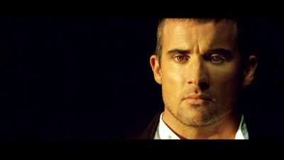 004BTY Dominic Purcell 022