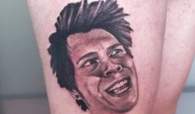 Archivo:Tatuaje-rubius-youtube.jpg