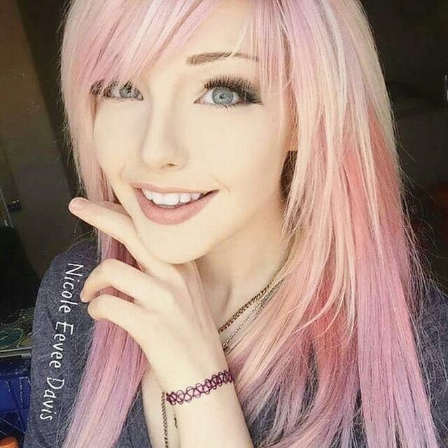 File:NicoleEeveeDavis.jpg