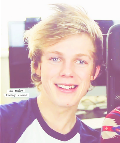 File:Casparlee.png