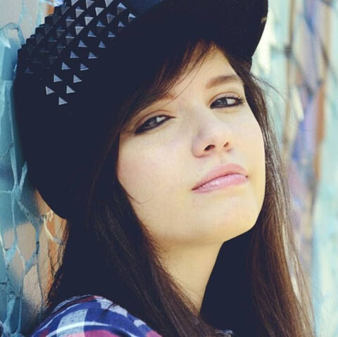Archivo:MicaSuarez.jpg