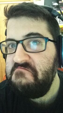Archivo:Alex-sad.jpg