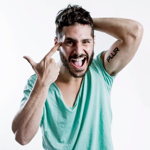 Archivo:DebRyanShow.jpg