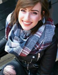 Gwen-463-1-.jpg