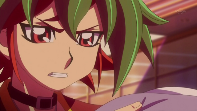 File:YuyaHoldsZuzuClothes.png