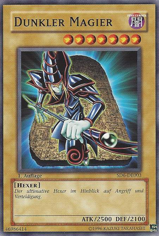 File:DarkMagician-SD6-DE-C-1E.png