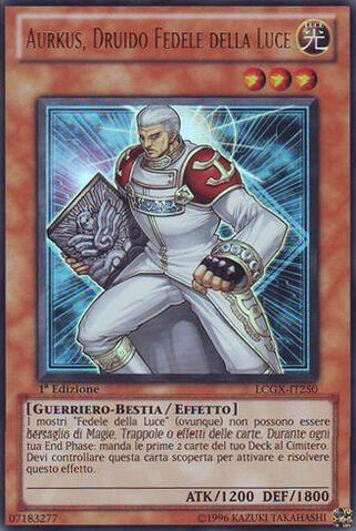 File:AurkusLightswornDruid-LCGX-IT-UR-1E.jpg