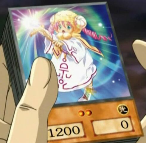 File:WhiteMagicianPikeru-EN-Anime-GX.jpg