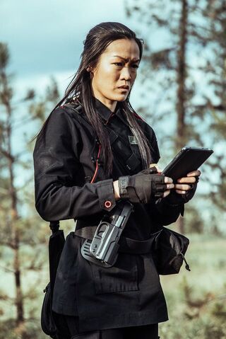 Fichier:Z-NATION-Season-3-Episode-3-Photos-A-New-Mission-4.jpg