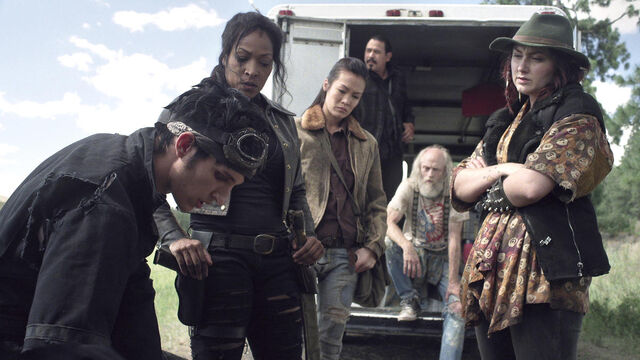 Fichier:Z-Nation-Gallery-307Recap-09.jpg