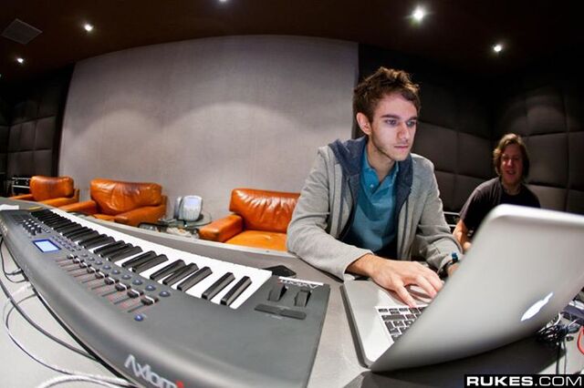 File:Zedd at Interscope Studio.jpg