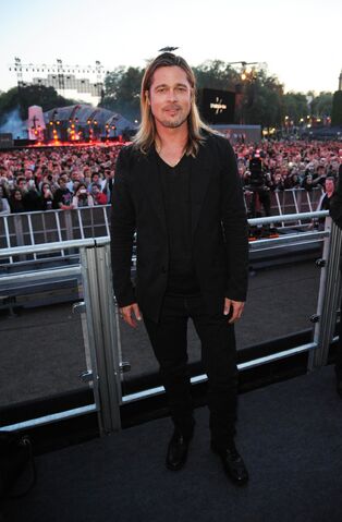 File:61661370213571-002 muse perfwwz.jpg