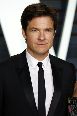 File:Jason-bateman-2015-vanity-fair-oscar-party.jpg